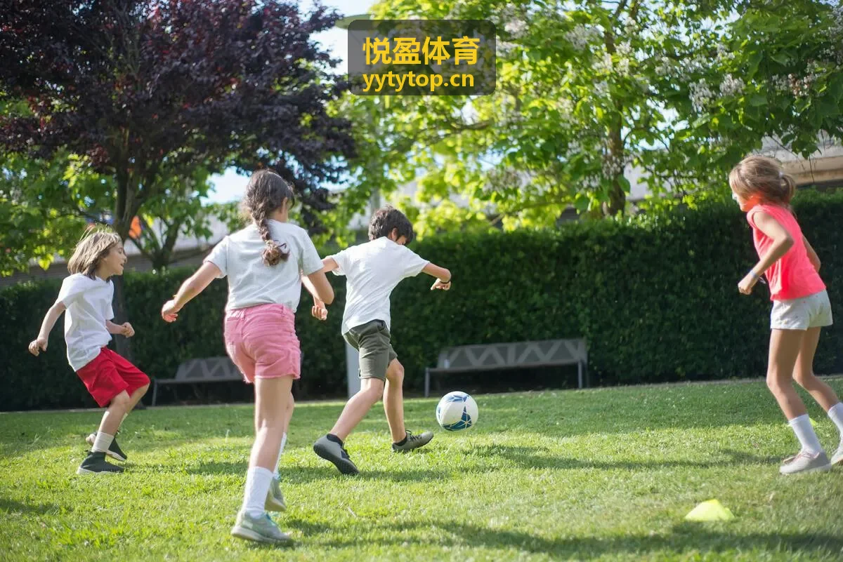 悦盈体育 运动员冲刺场景